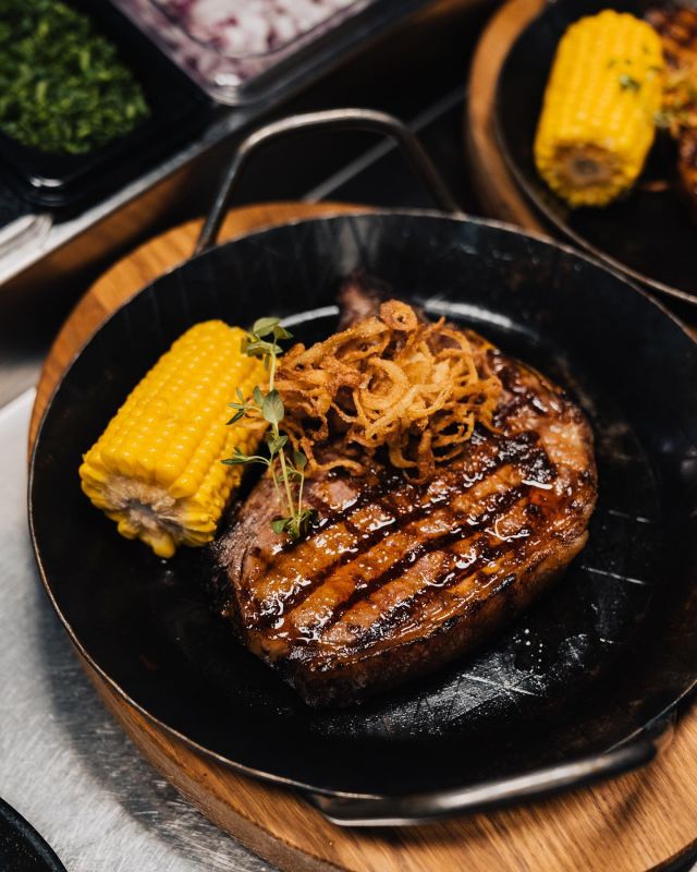 Our meat just hits different! Try our 100% Swedish club steak today 🥩🇸🇪